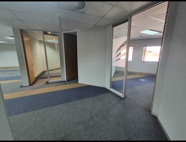 197M² OFFICE TO LET IN WOODMEAD